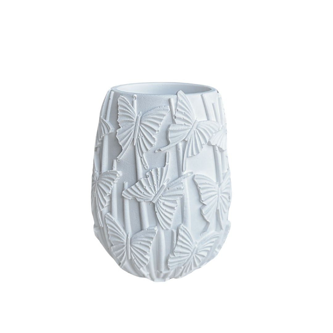 Handgemaakt wit vlinder potje van Limala, perfect voor het opbergen van sieraden of pennen