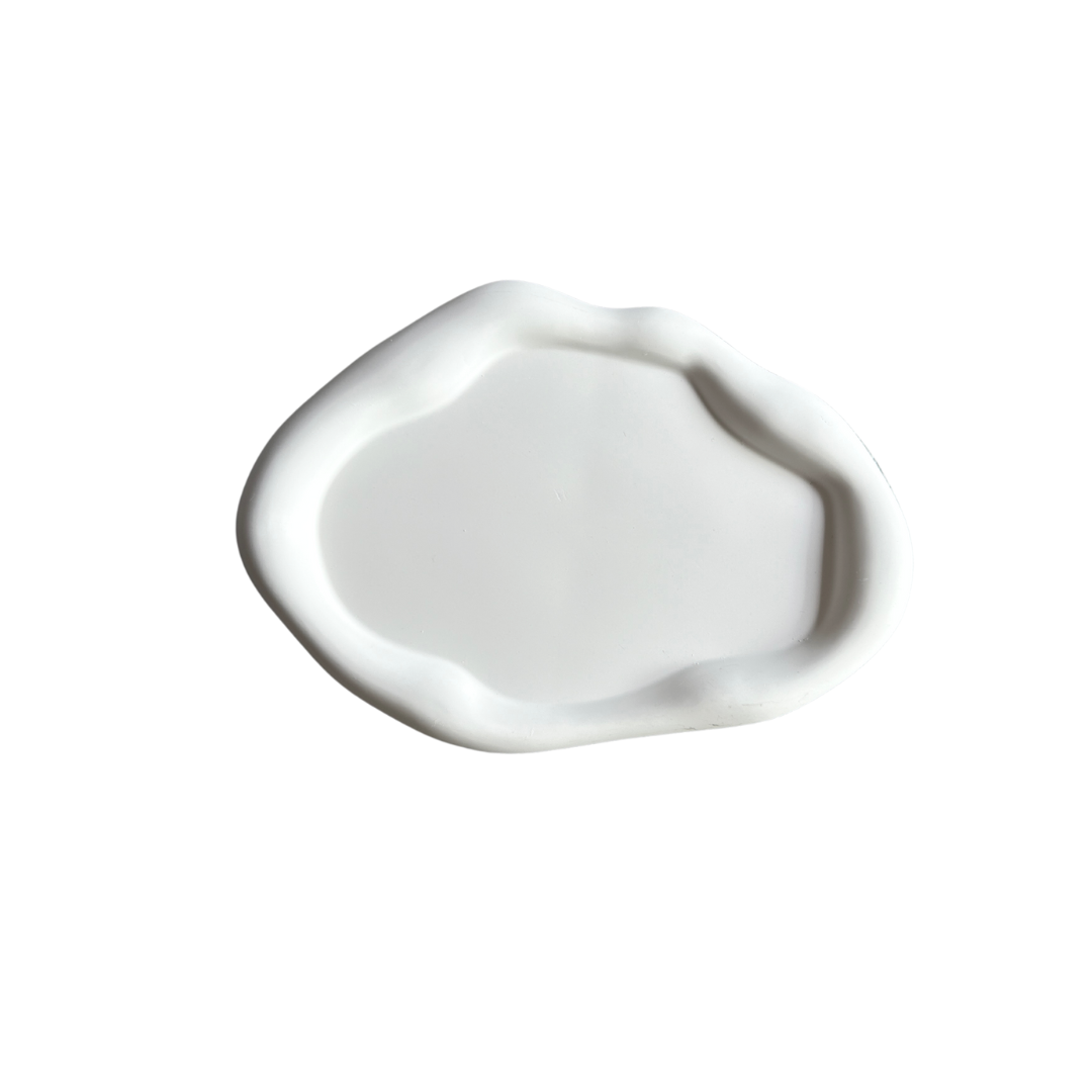 Handgemaakte Wolken Schaal Van Limala in wit, mooie golvende vorm, perfect voor interieurdecoratie